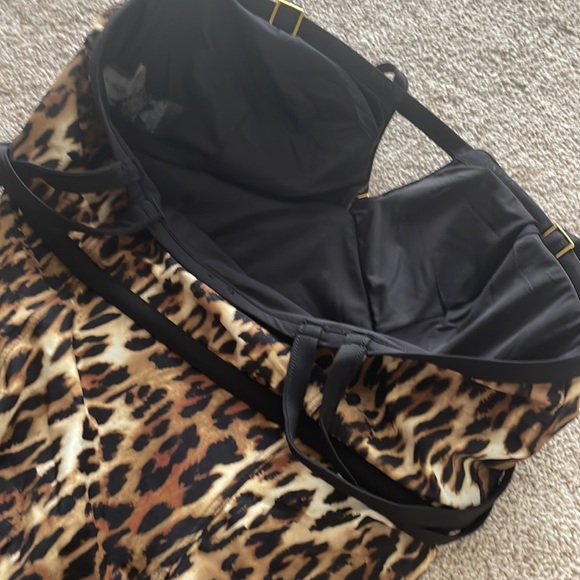 Stunning Miraclesuit by Amoressa worn once! Sz10 - Picture 9 of 9